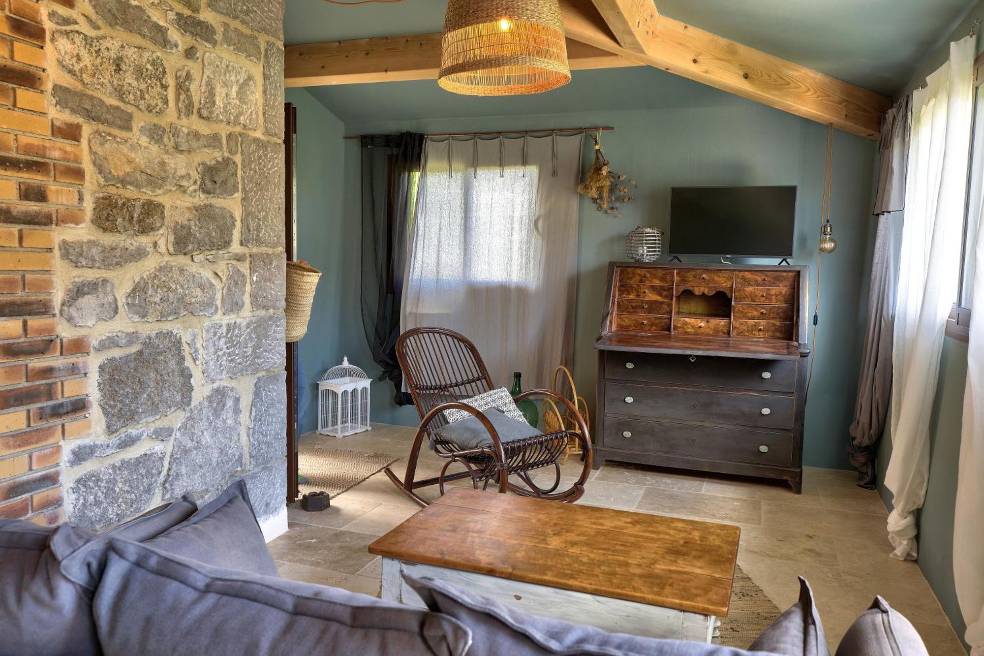 Отель La Gourmandine Courry Экстерьер фото