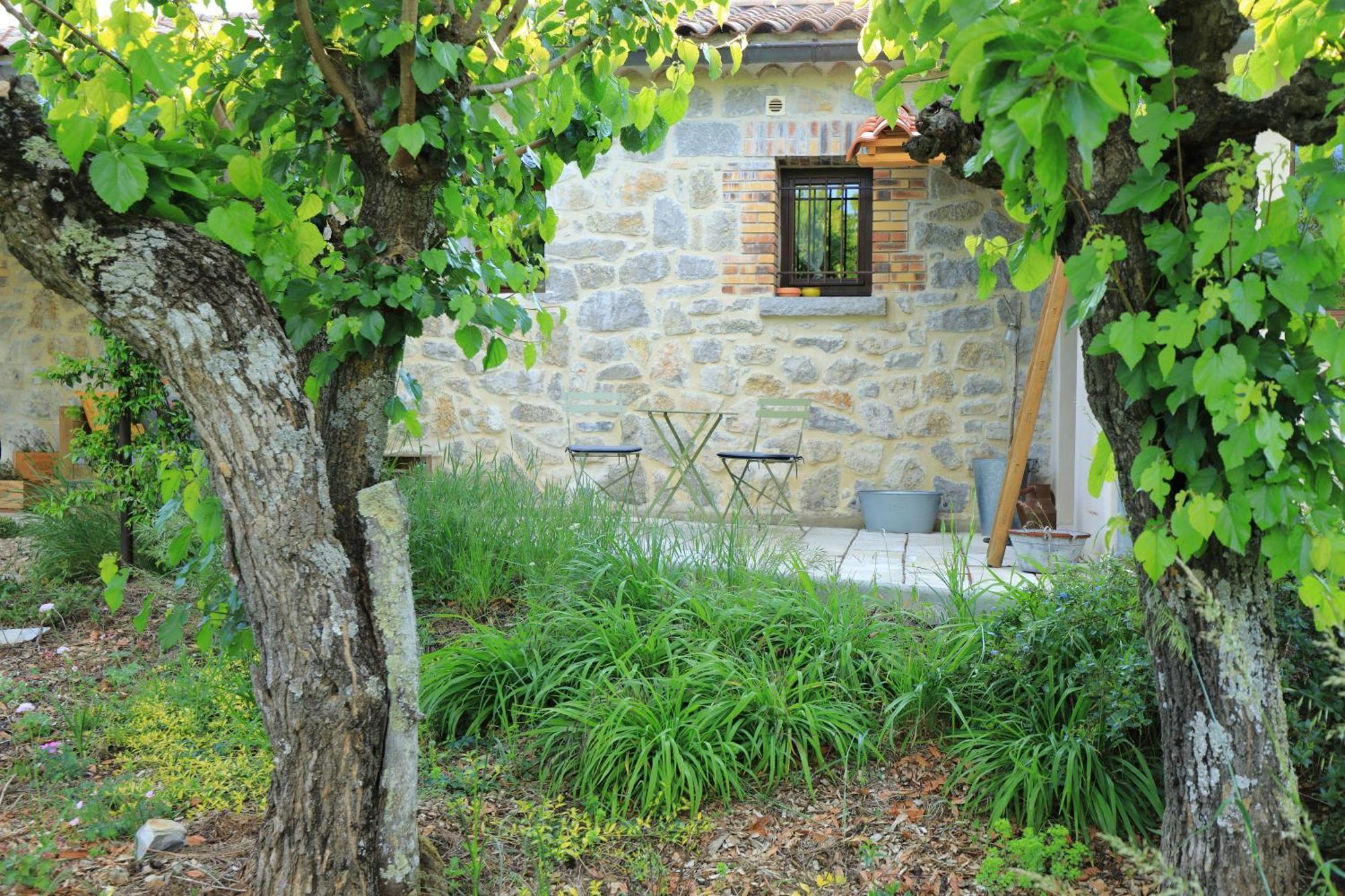 Отель La Gourmandine Courry Экстерьер фото
